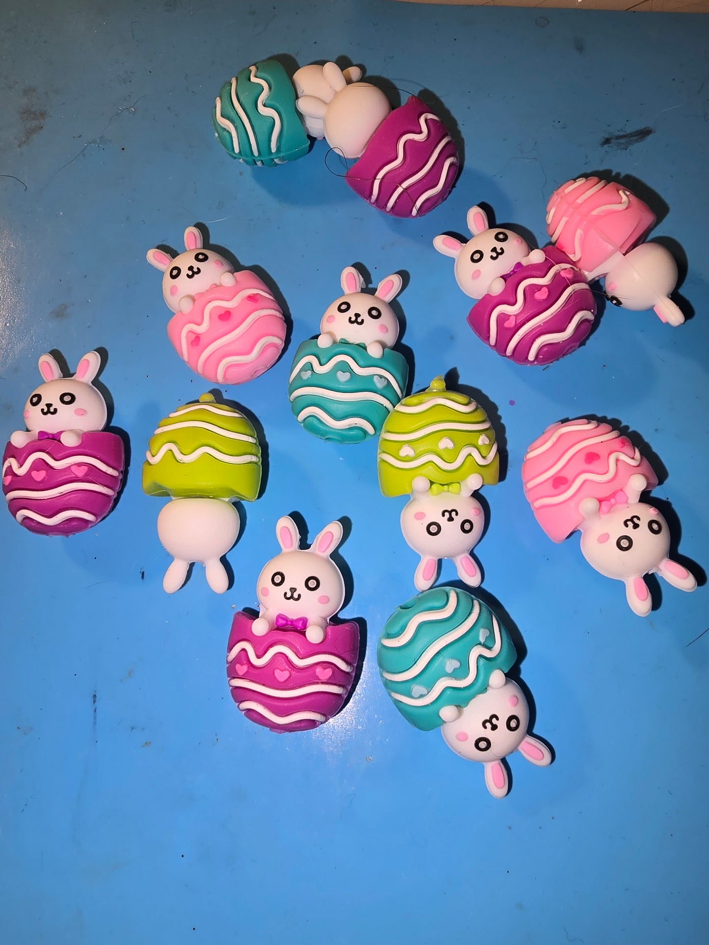Silicone Focal/Straw topper Easter